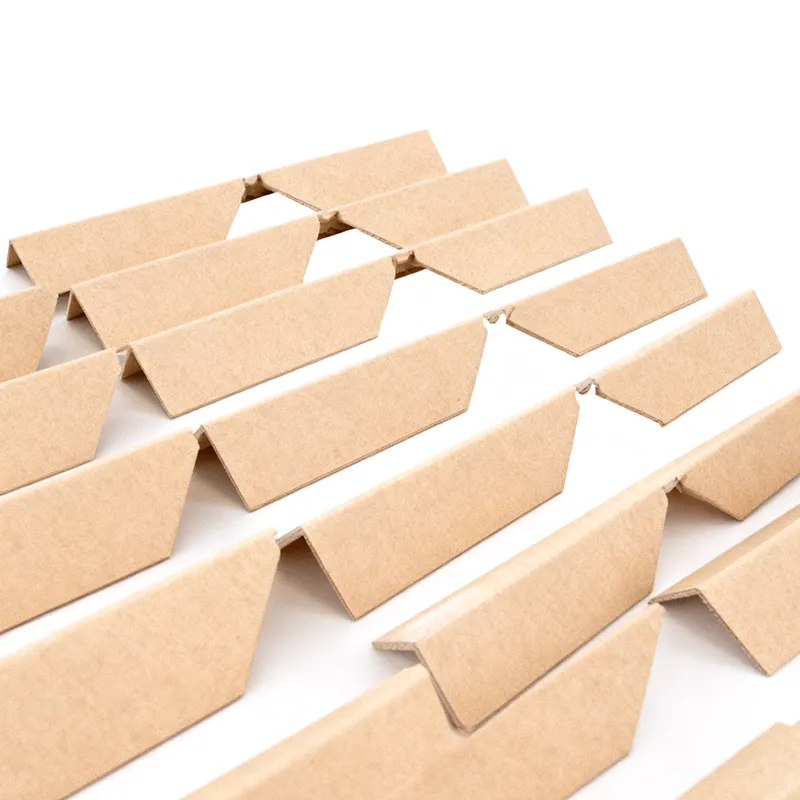 Pakkaus kartonki reunasuoja